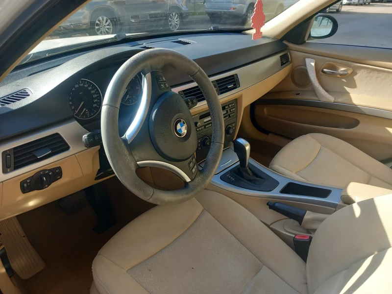 BMW 320, снимка 11 - Автомобили и джипове - 48918379