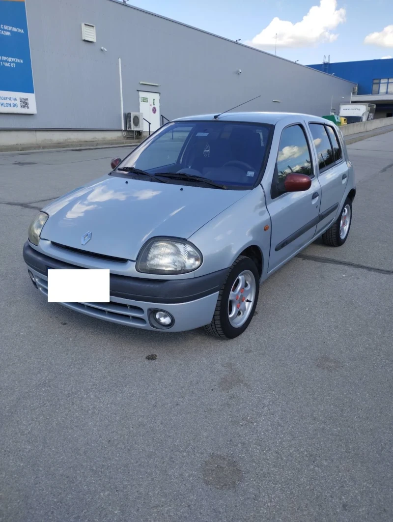 Renault Clio 2, снимка 1 - Автомобили и джипове - 49506748