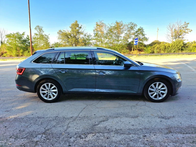 Skoda Superb 2.0TDI, снимка 4 - Автомобили и джипове - 51358740