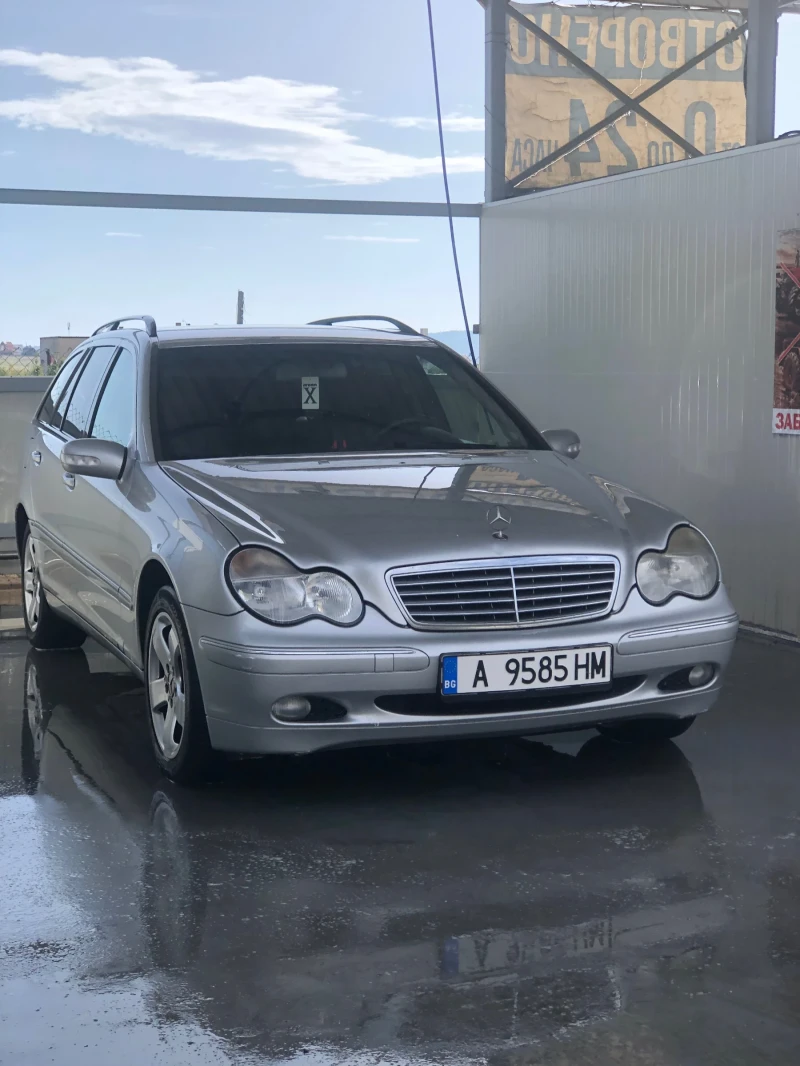 Mercedes-Benz C 220, снимка 9 - Автомобили и джипове - 52341886