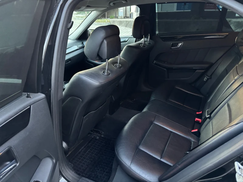 Mercedes-Benz E 350 E350 Avantgarde, снимка 11 - Автомобили и джипове - 51894828