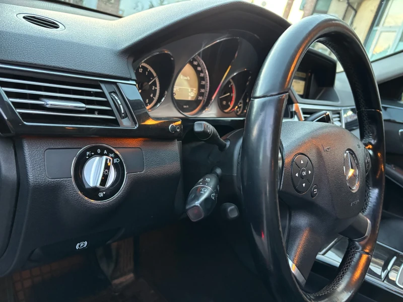 Mercedes-Benz E 350 E350 Avantgarde, снимка 8 - Автомобили и джипове - 51894828