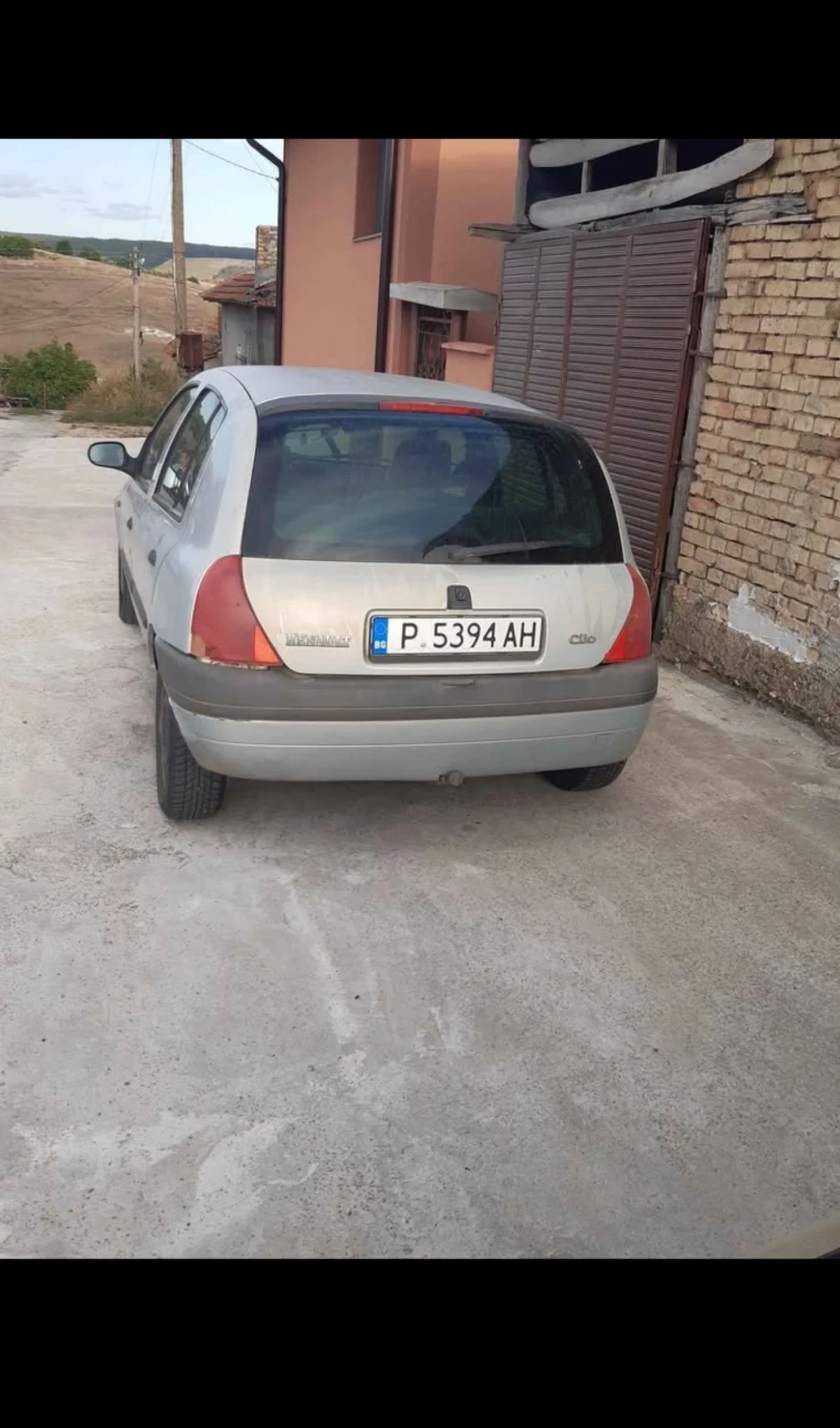 Renault Clio, снимка 2 - Автомобили и джипове - 52694529
