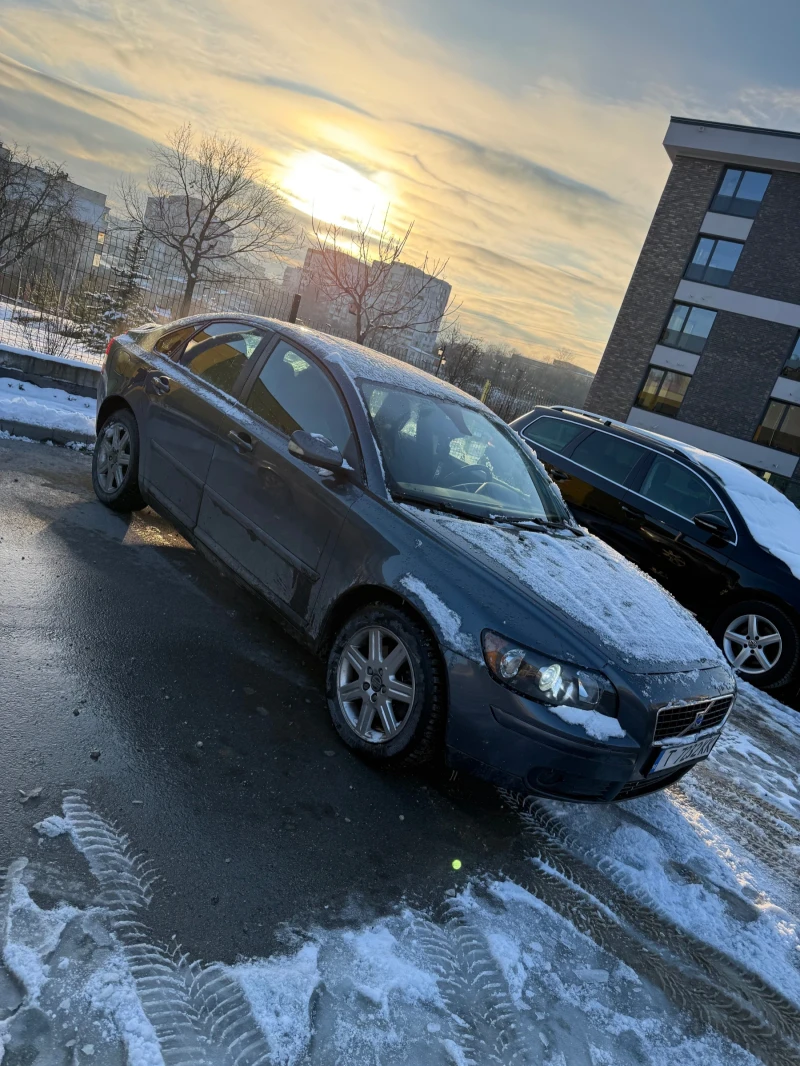 Volvo S40, снимка 2 - Автомобили и джипове - 53157107