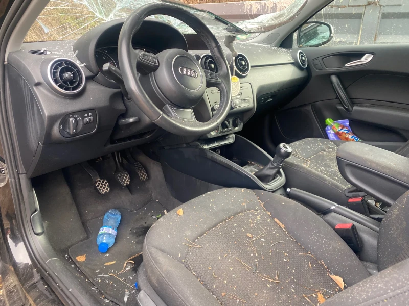 Audi A1, снимка 7 - Автомобили и джипове - 53214872