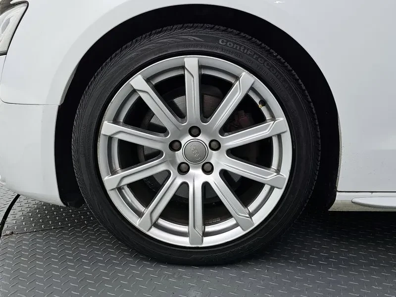 Audi A5 2.0 TDI Quattro - САМО 30% АВАНС, снимка 9 - Автомобили и джипове - 56003343