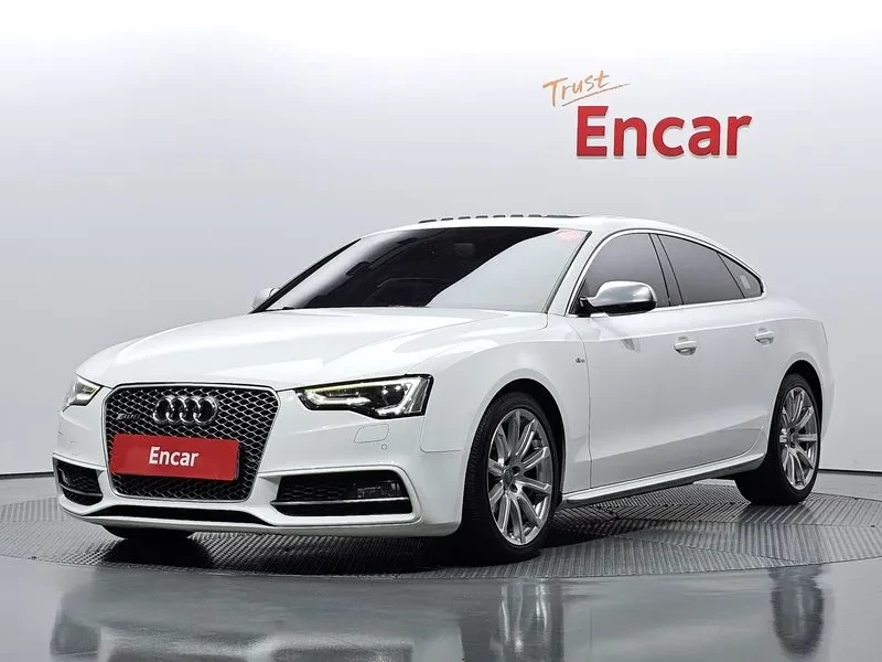 Audi A5 2.0 TDI Quattro - САМО 30% АВАНС, снимка 2 - Автомобили и джипове - 56003343