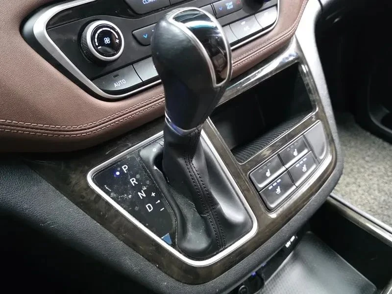 Hyundai Starex, снимка 9 - Автомобили и джипове - 56738443