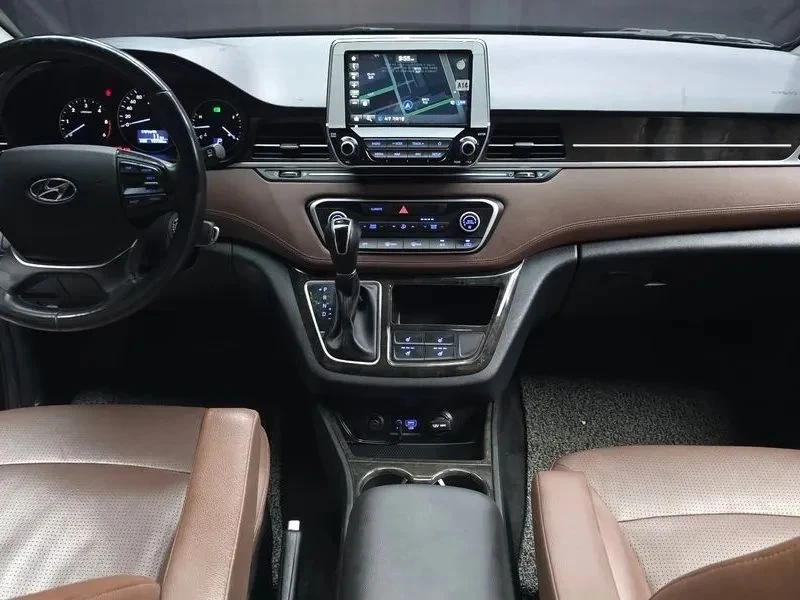 Hyundai Starex, снимка 7 - Автомобили и джипове - 56738443