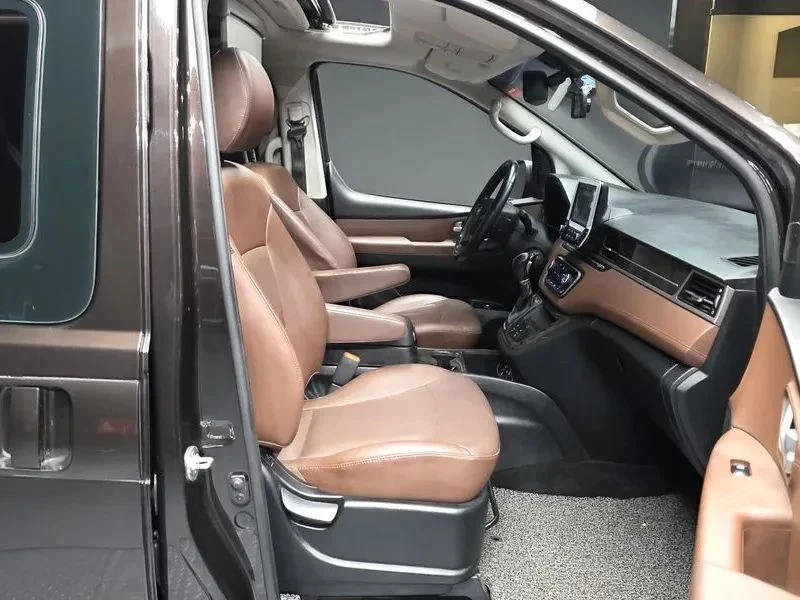 Hyundai Starex, снимка 11 - Автомобили и джипове - 56738443