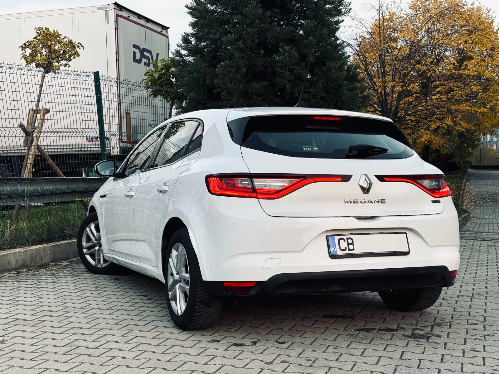 Renault Megane 1.5 dCi / 110 конски сили - изображение 3