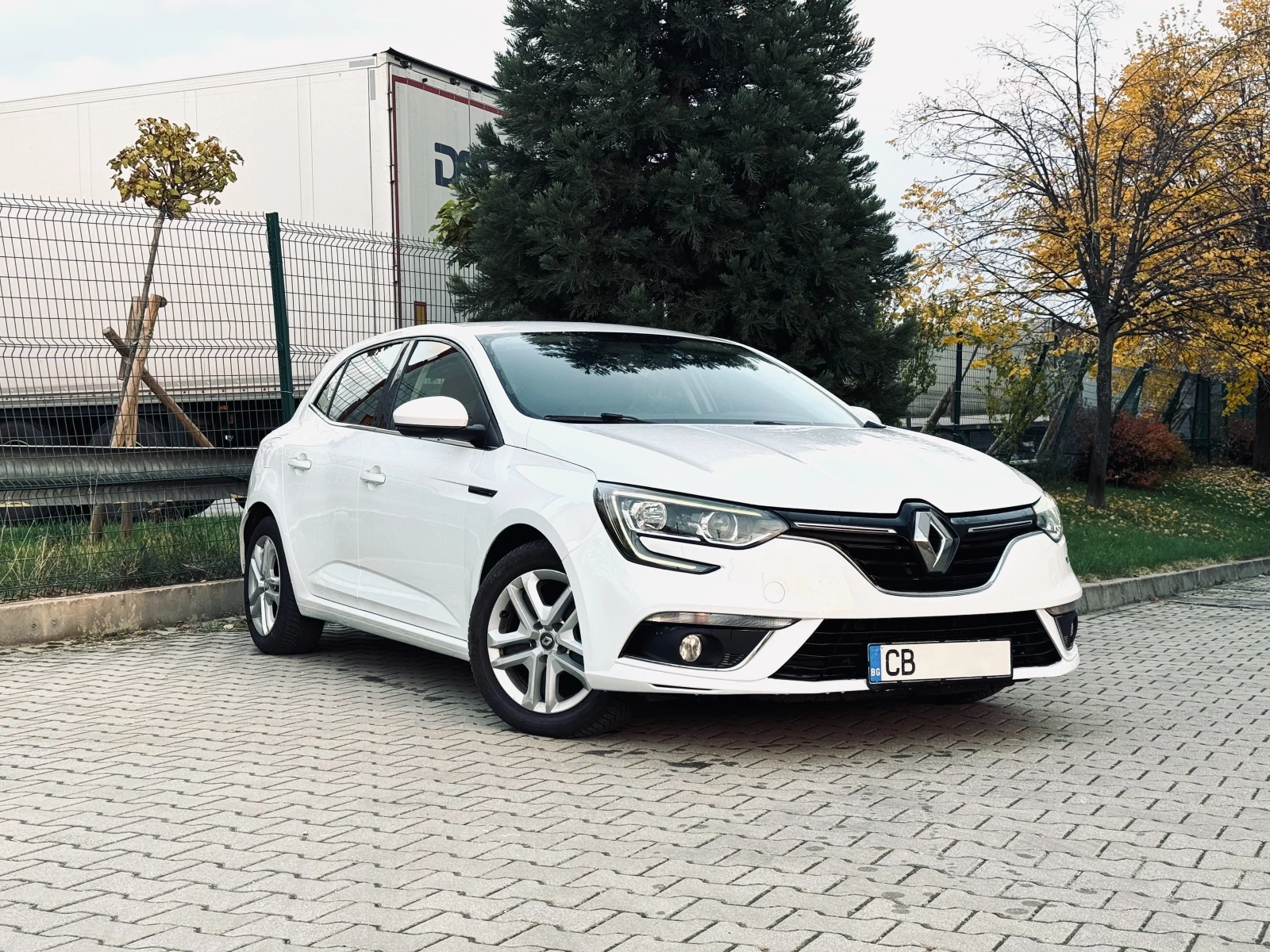 Renault Megane 1.5 dCi / 110 конски сили - изображение 2