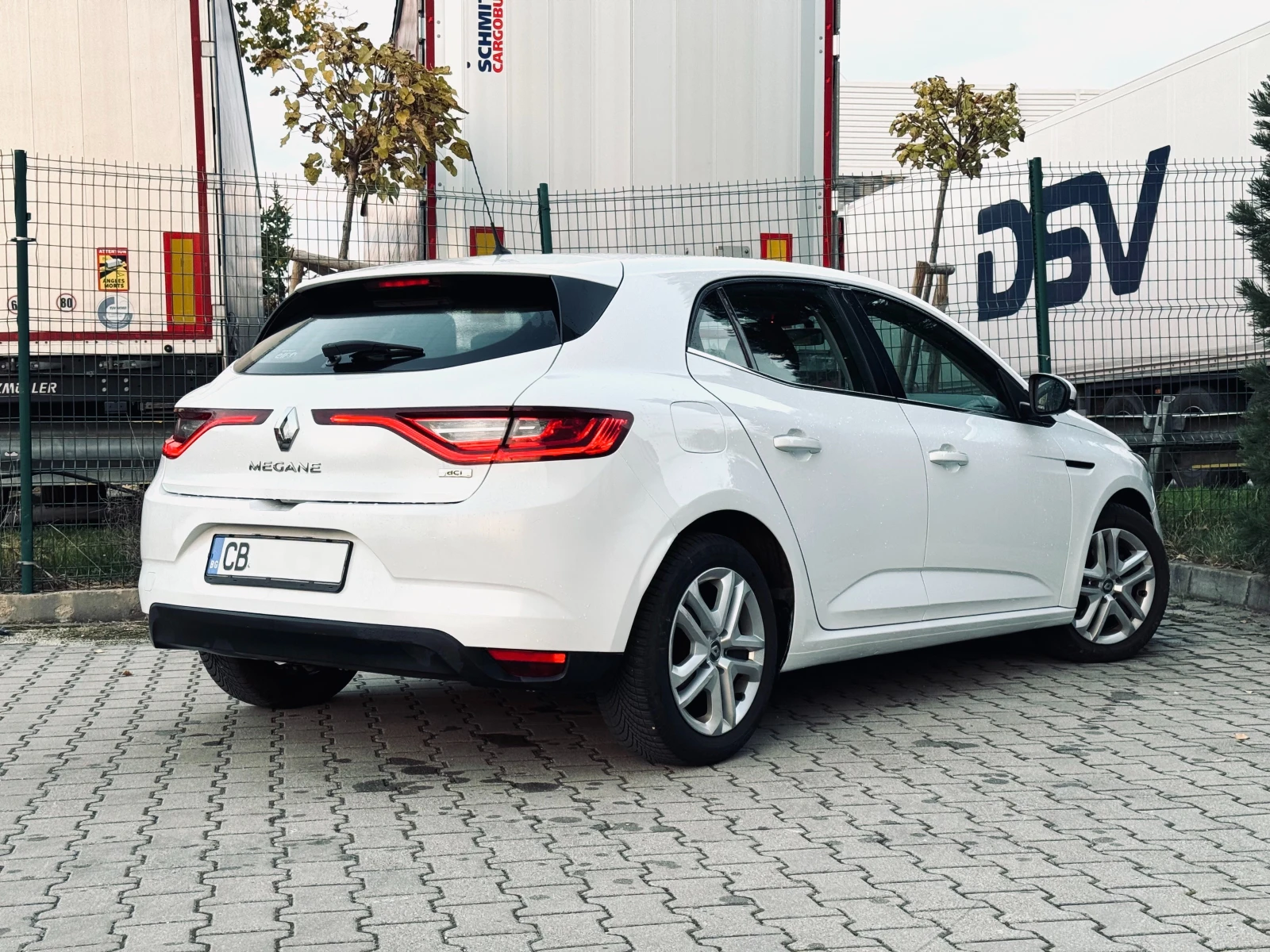 Renault Megane 1.5 dCi / 110 конски сили - изображение 5