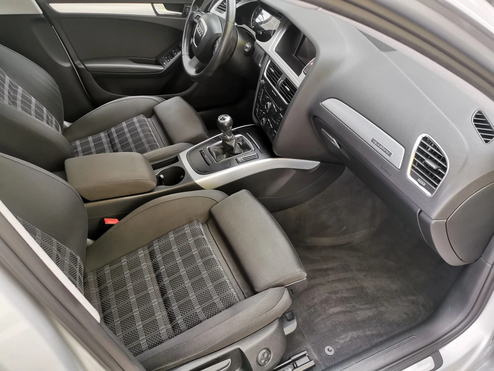 Audi A4 S-line, 2.0 TFSI, 211, 4x4, ITALY | Mobile.bg   11