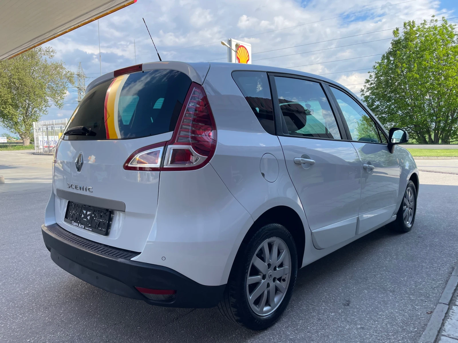 Renault Scenic 1.6i-GAZ-110к.с. - изображение 6