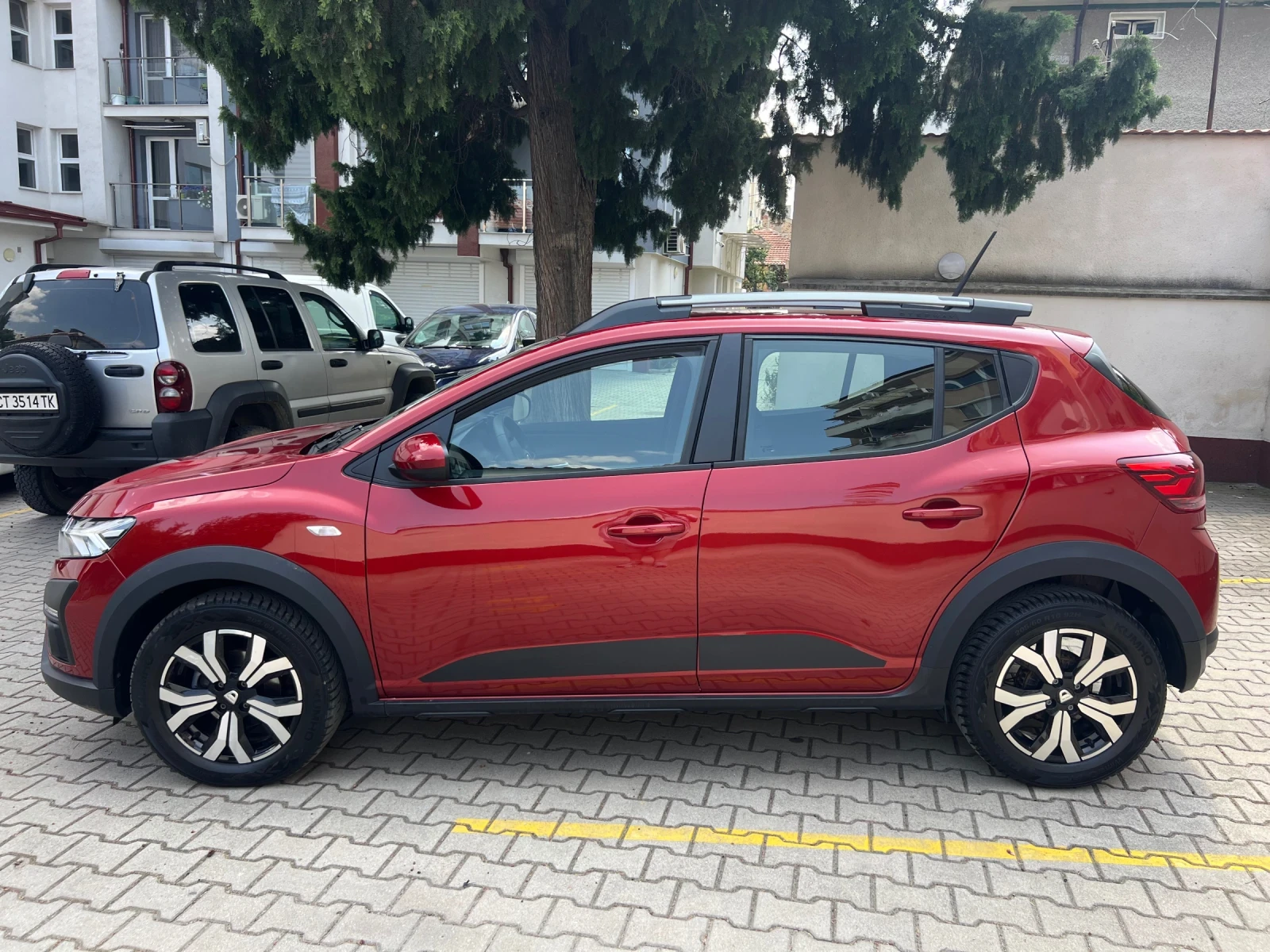 Dacia Sandero 1.0Tce* Navi* Camera* Keyless go  - изображение 8