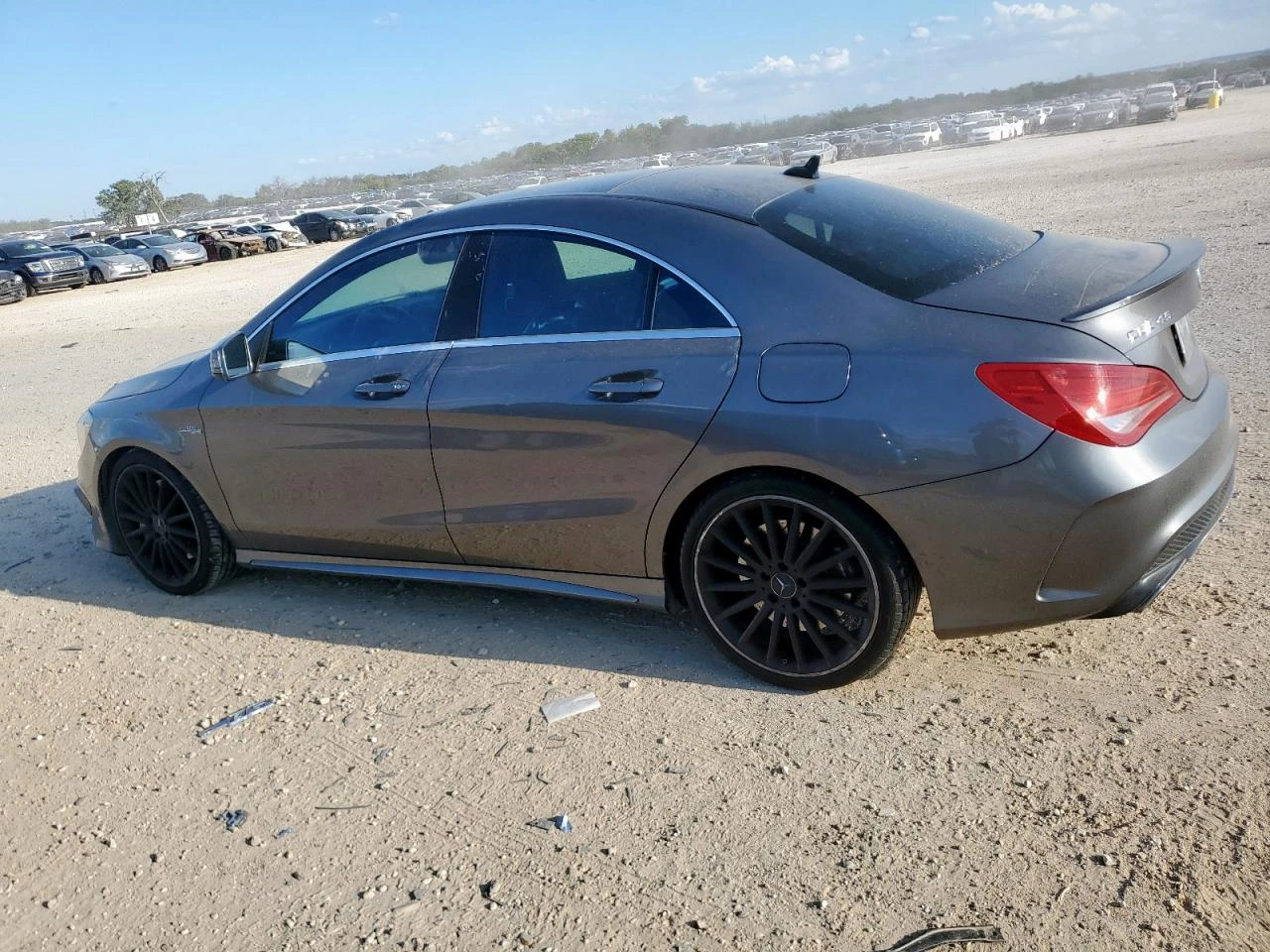 Mercedes-Benz CLA 45 AMG  - изображение 4