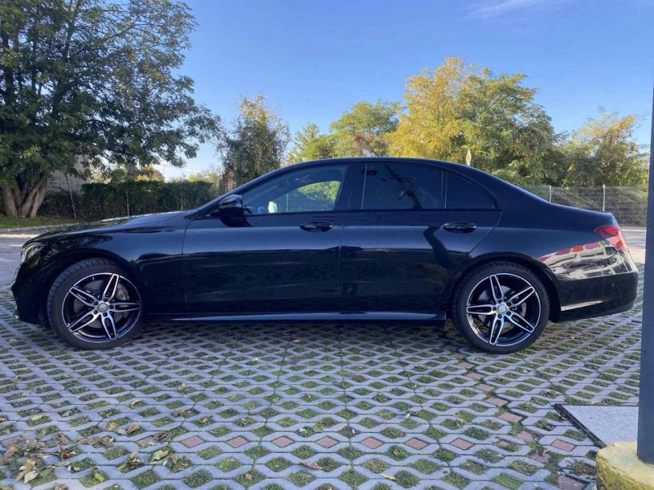 Mercedes-Benz E 350  - изображение 7