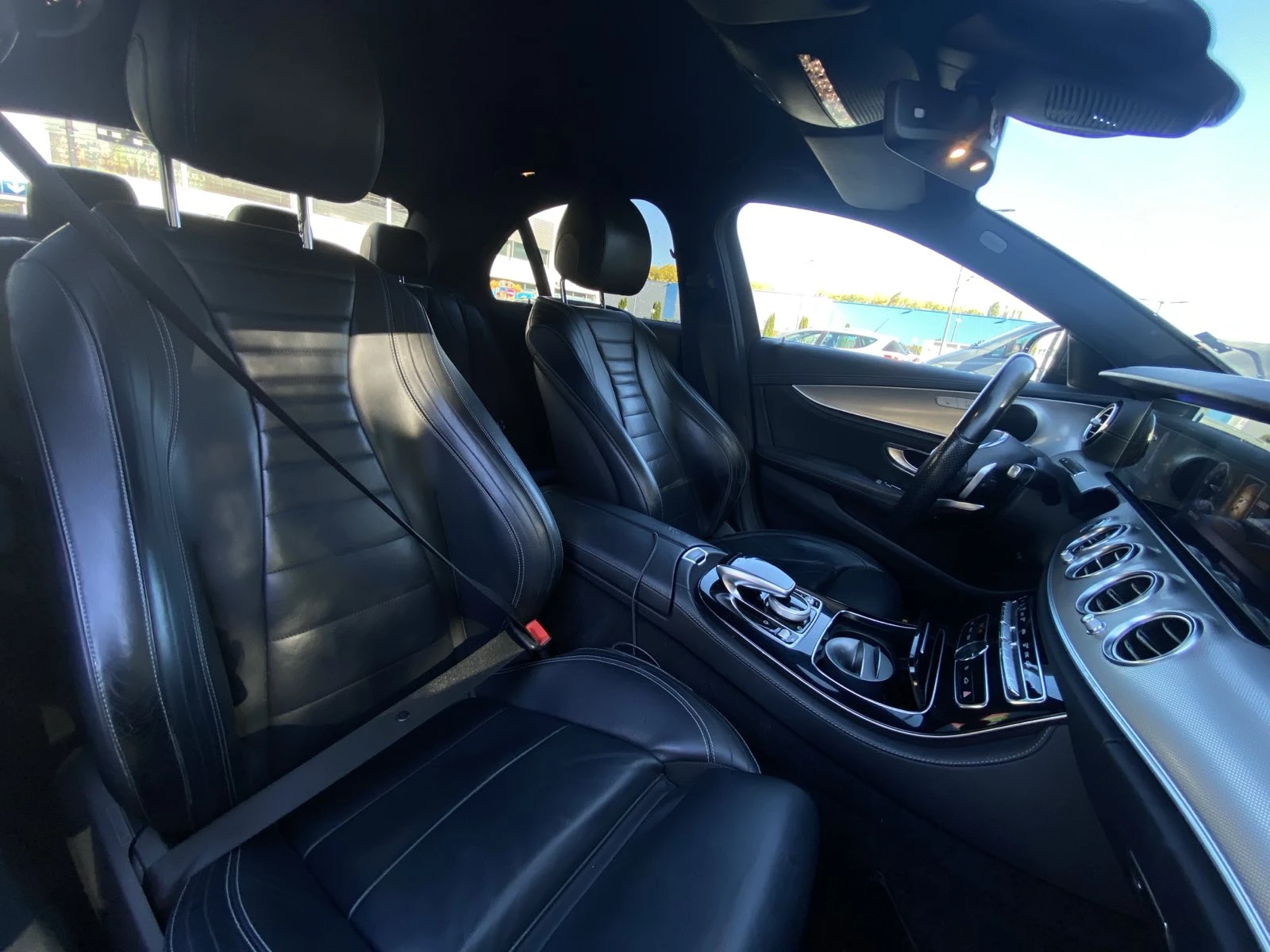 Mercedes-Benz E 350  - изображение 5