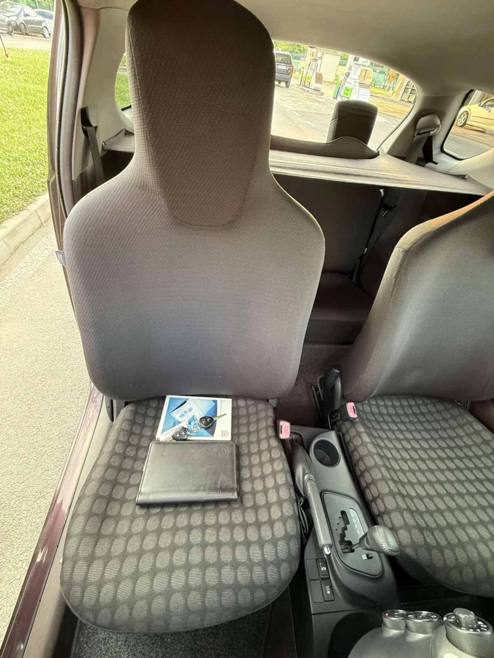 Toyota IQ  | Mobile.bg   11