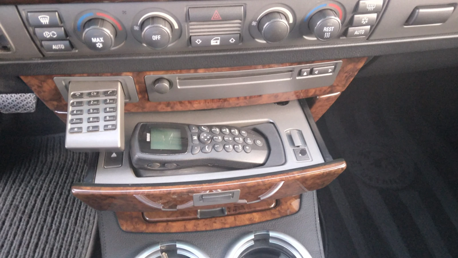 BMW 760 BMW 7er 760i | Mobile.bg   17