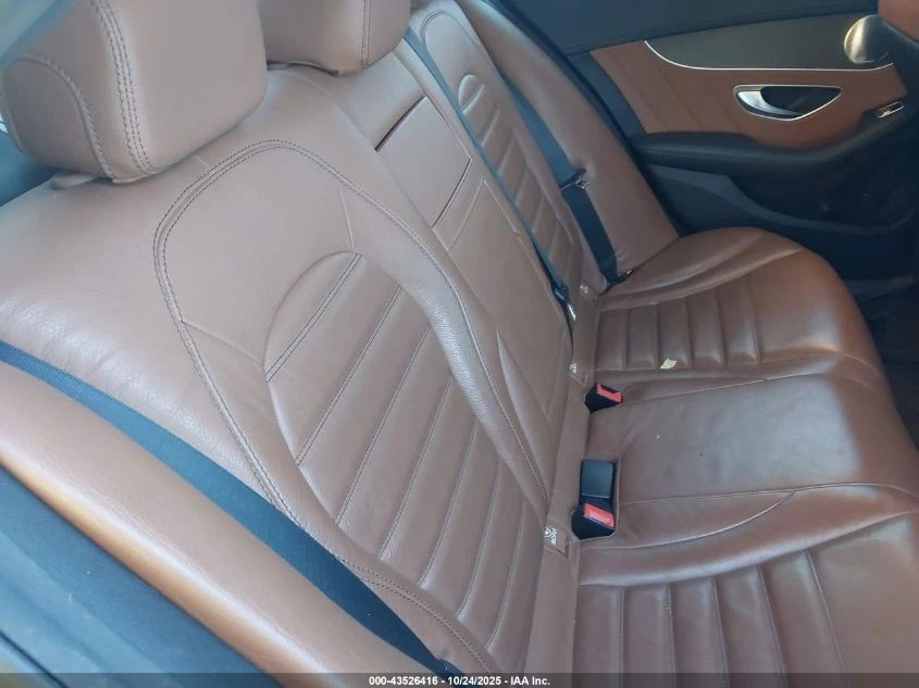 Mercedes-Benz C 43 AMG 3l Amg C 43 4Matic - изображение 8