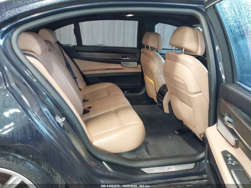 BMW 114 4.4L V8 FI DOHC 32V NF4 Rear Wheel Drive | Mobile.bg � ����������� 13