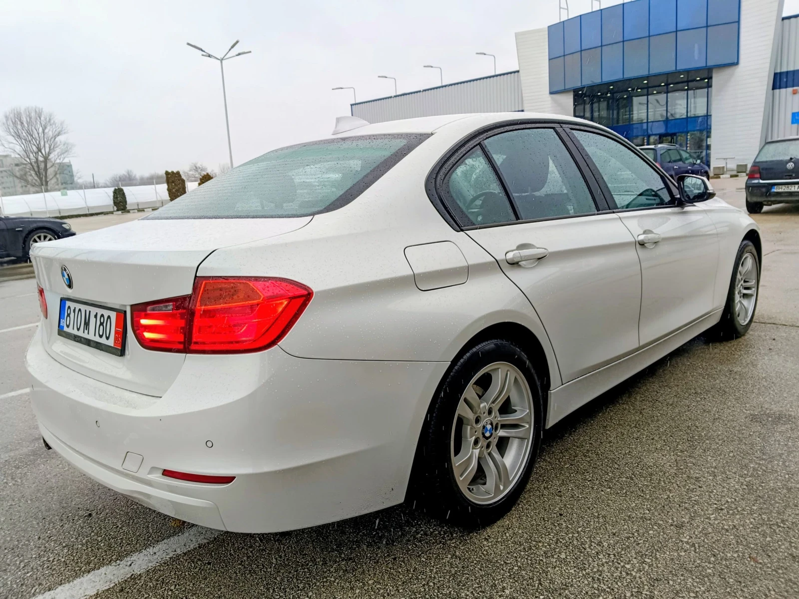 BMW 320 * Седан* Ръчка* Navi* 2.0d* 143к.с* Германия* , снимка 4 - Автомобили и джипове - 53573383