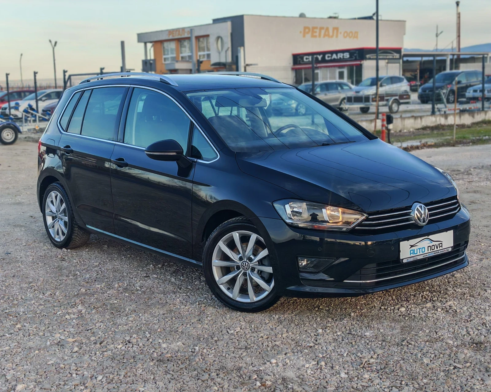 VW Sportsvan 1.6 110 К.С. ДИЗЕЛ! , снимка 16 - Автомобили и джипове - 53774157