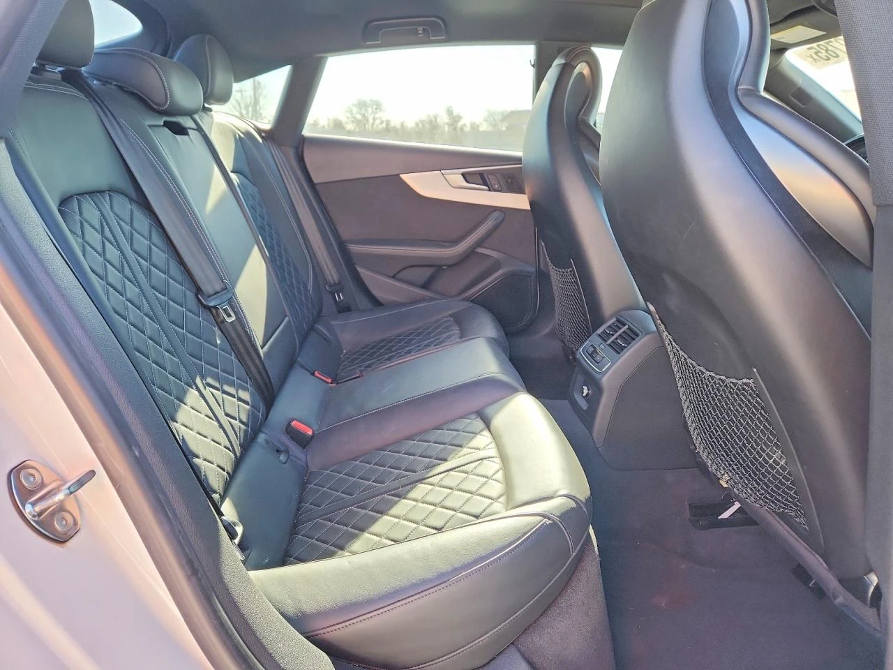 Audi S5 * ДИГИТАЛНО* ТАБЛО* KEYLESS* ШИБИДАХ* КОЖА* ПОДГРЕ, снимка 10 - Автомобили и джипове - 53924990