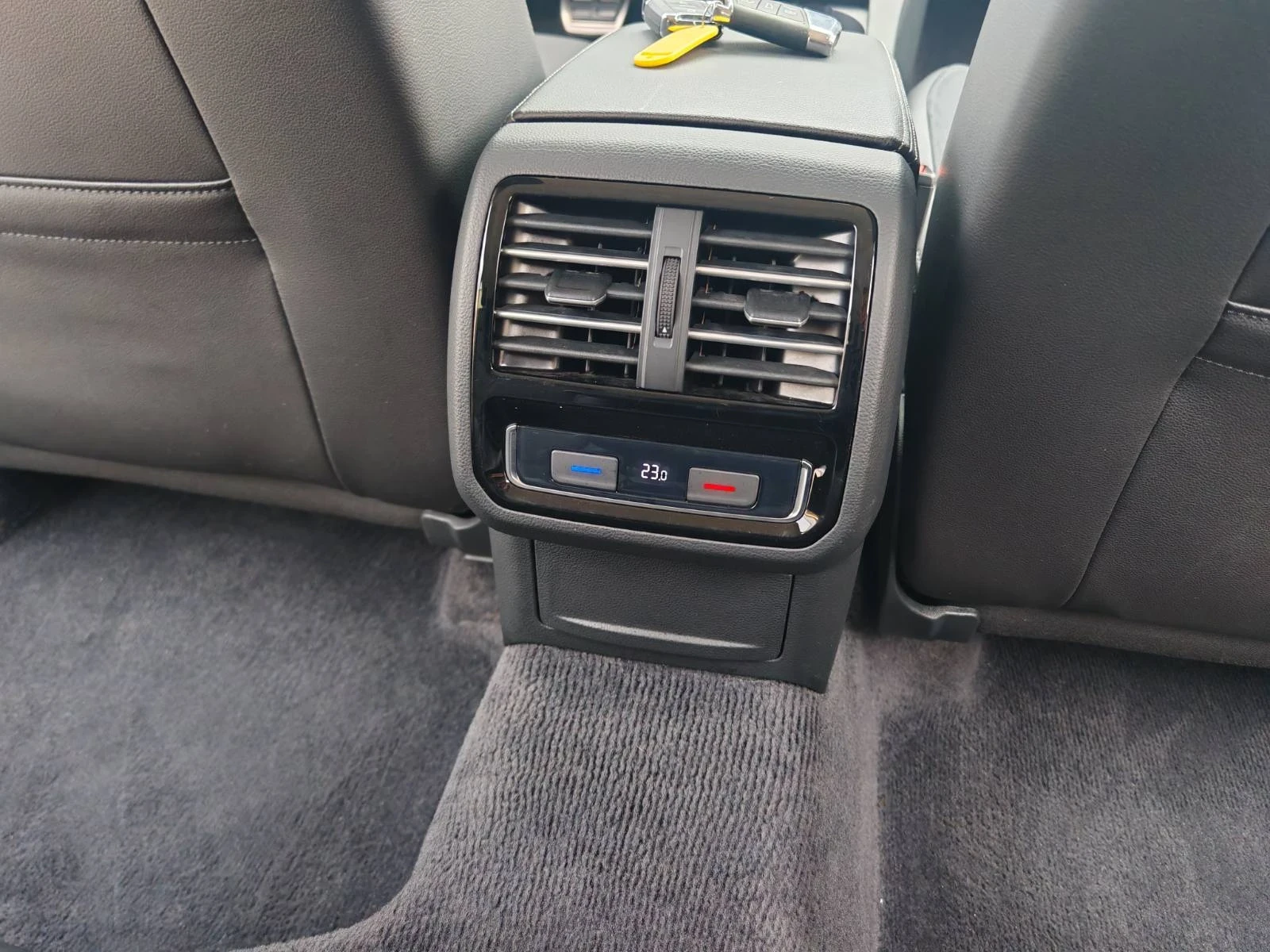 VW Alltrack 2 0 TDI 190CV 4Motion, снимка 16 - Автомобили и джипове - 53954571