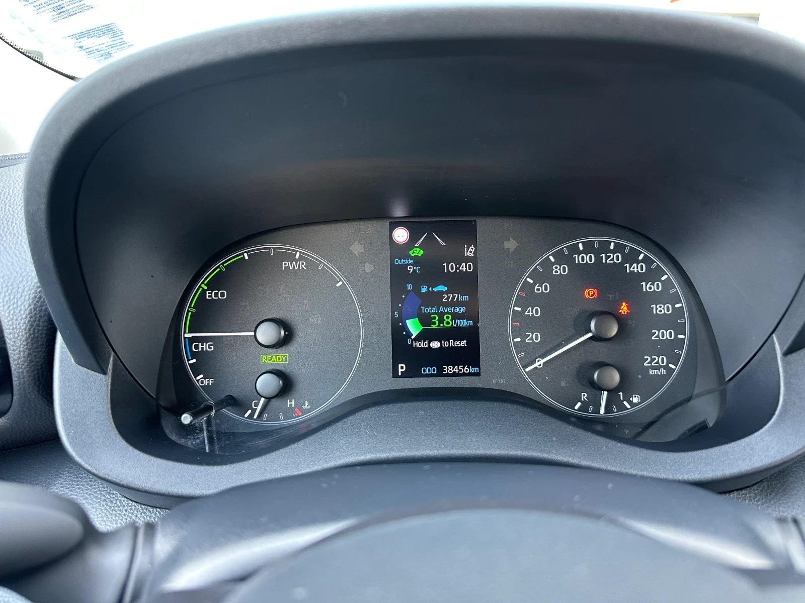 Toyota Yaris, снимка 10 - Автомобили и джипове - 53993538