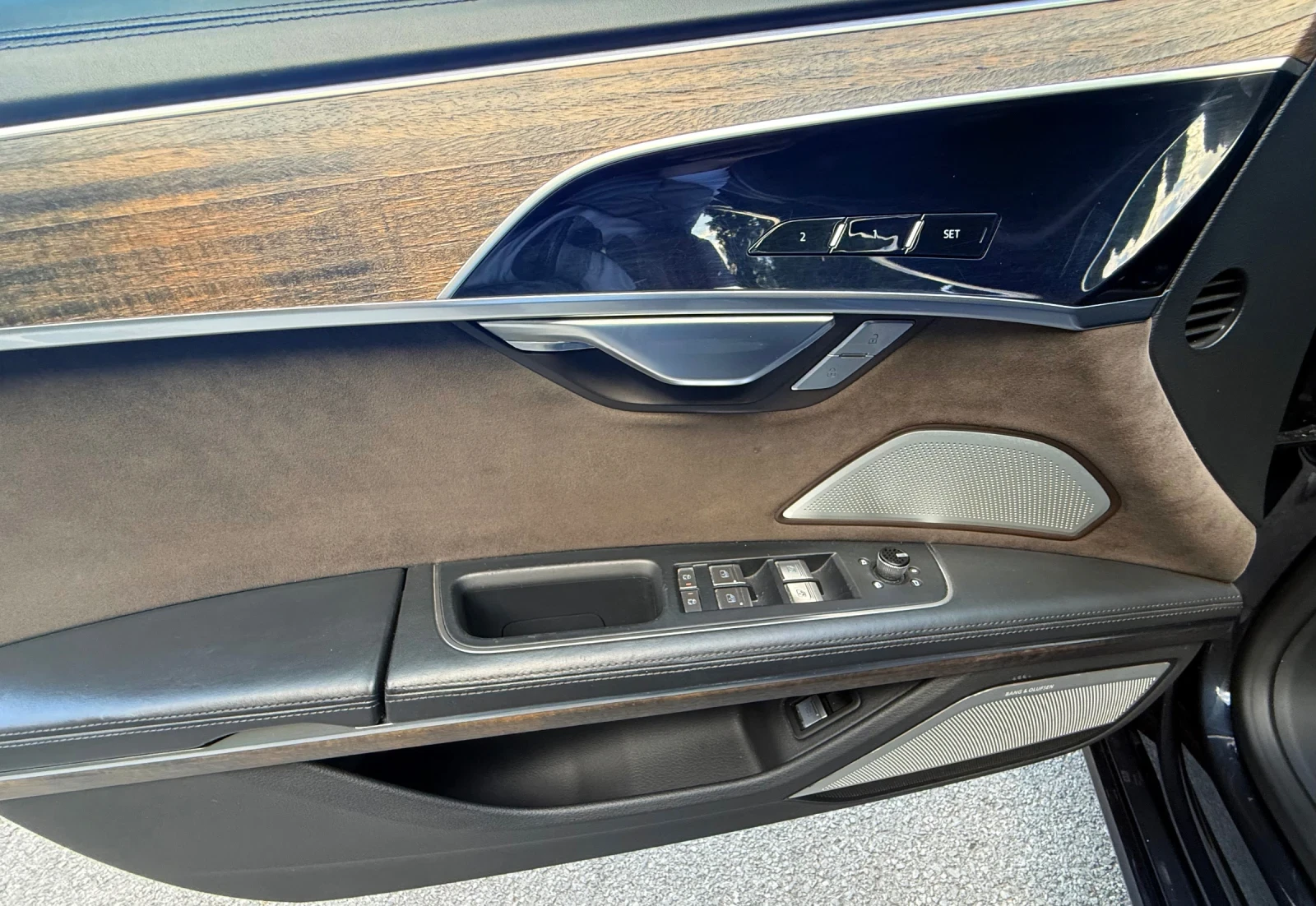 Audi A8 5.0TDI Long/3xTV/B&O 3D/FULL, снимка 7 - Автомобили и джипове - 54284685