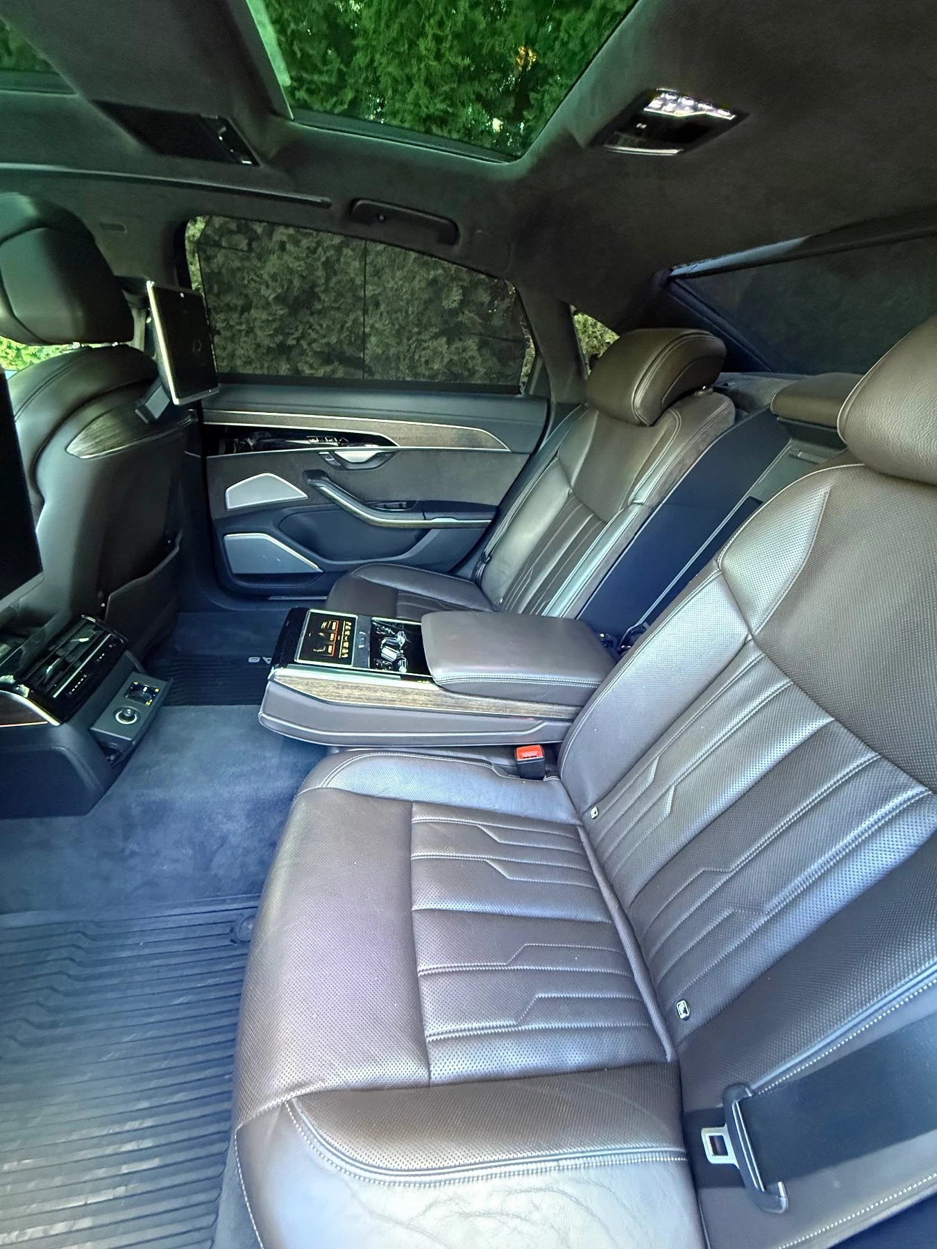 Audi A8 5.0TDI Long/3xTV/B&O 3D/FULL, снимка 10 - Автомобили и джипове - 54284685