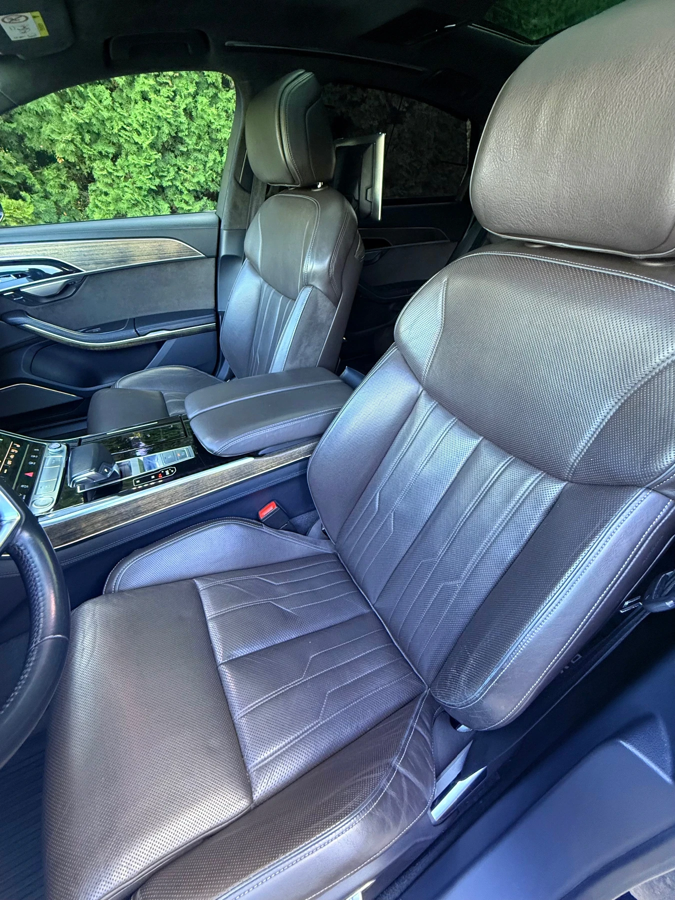 Audi A8 5.0TDI Long/3xTV/B&O 3D/FULL, снимка 3 - Автомобили и джипове - 54284685
