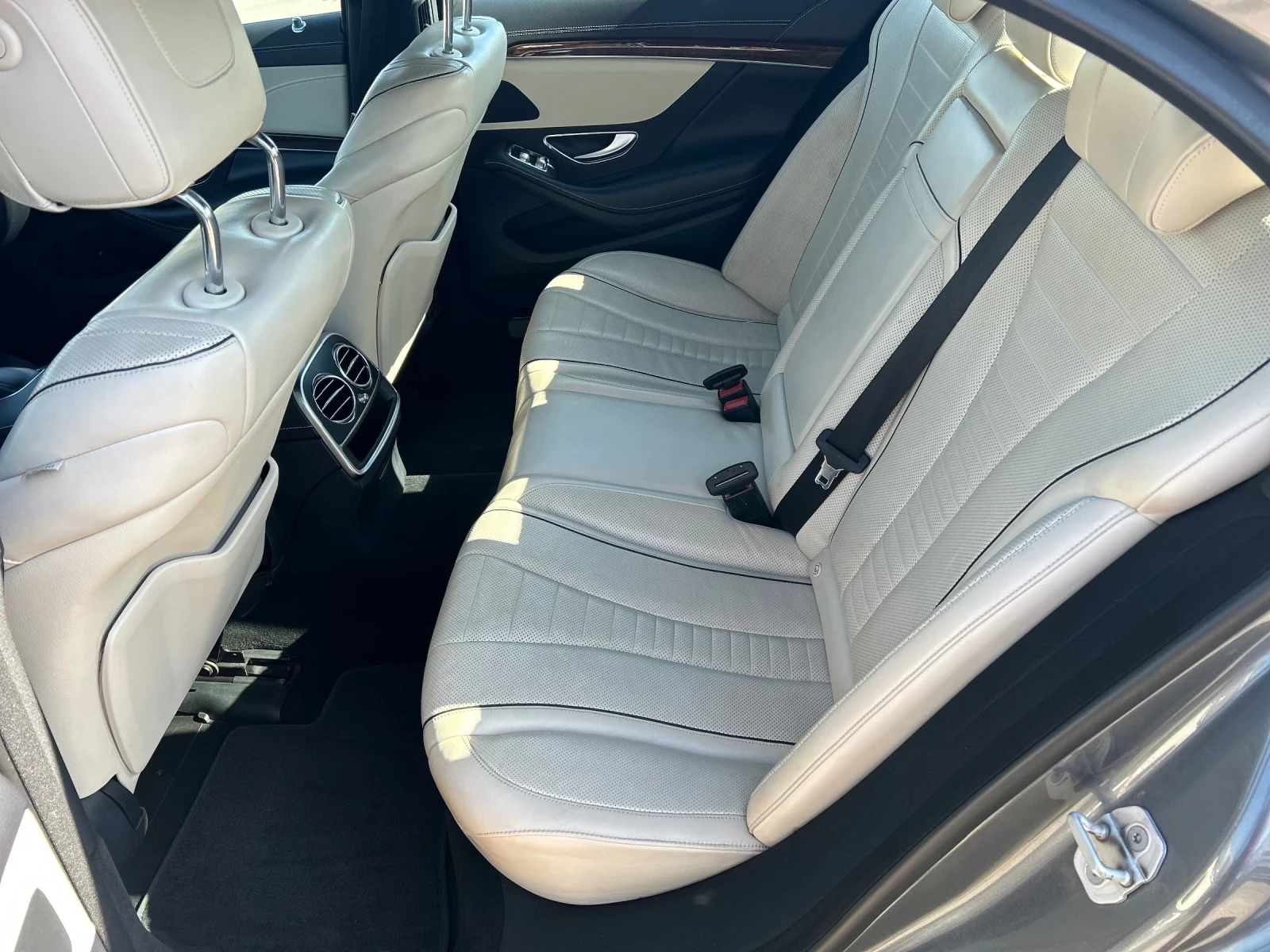 Mercedes-Benz S 400 4MATIC , снимка 16 - Автомобили и джипове - 54342978