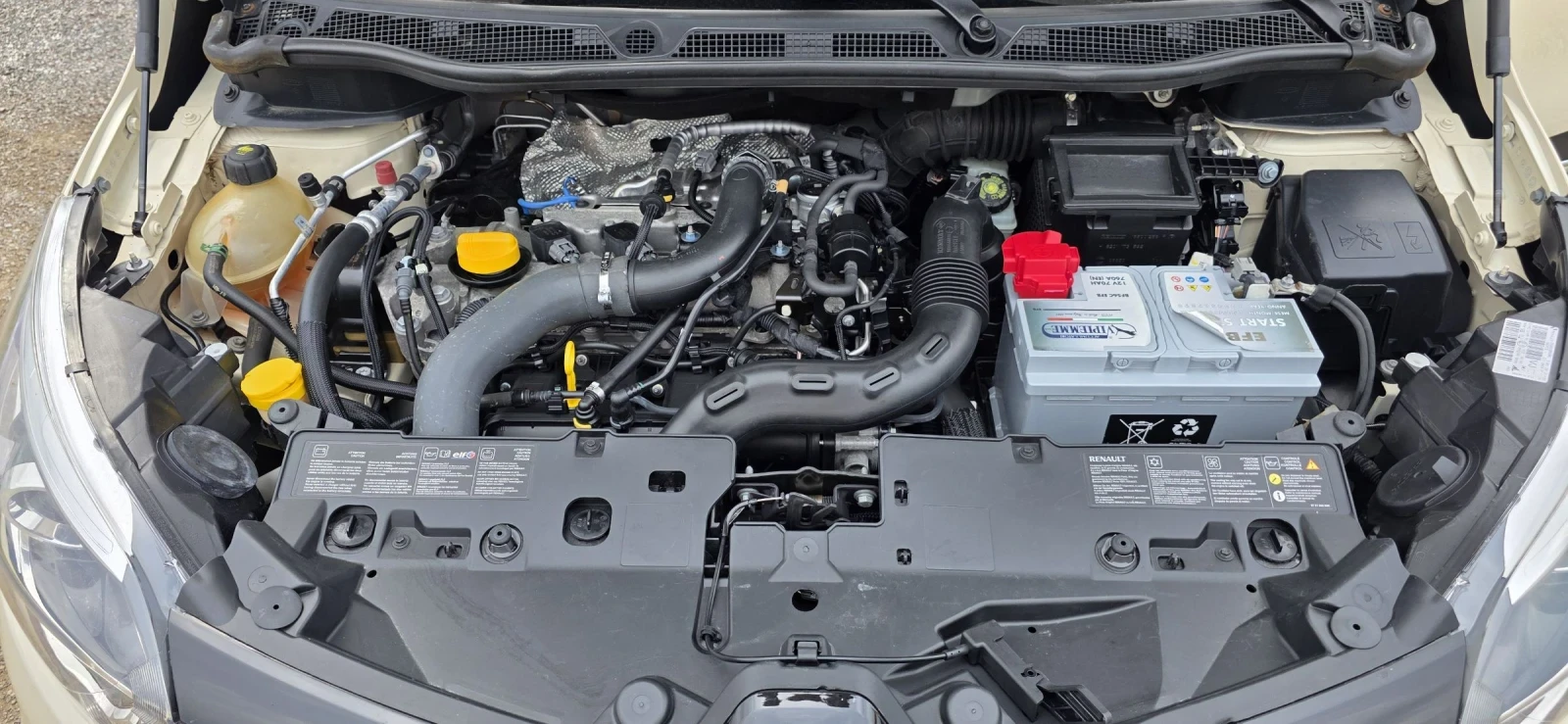 Renault Captur 1.2 TCe-Automat-Camera-Navi-120hp, снимка 16 - Автомобили и джипове - 54391496