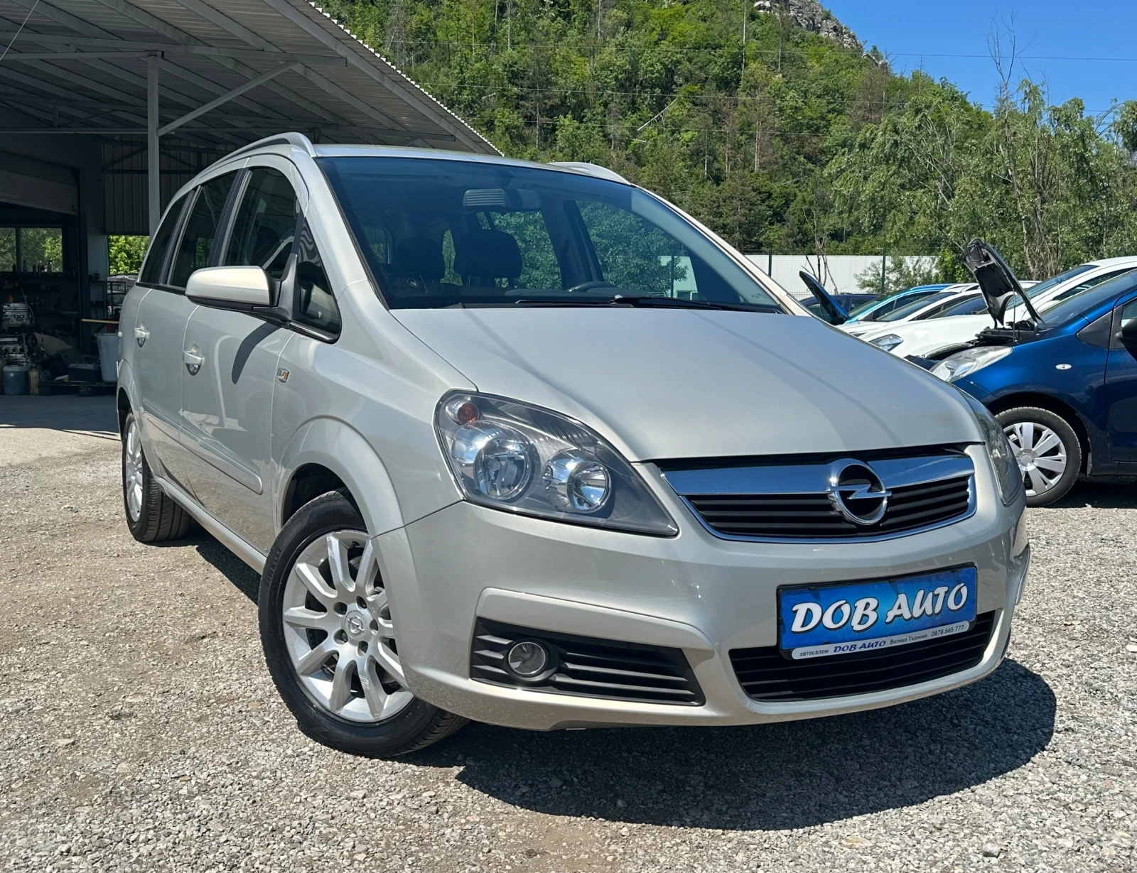 Opel Zafira 1.9CDTI-120к.с-7 МЕСТЕН-КОЖА, снимка 7 - Автомобили и джипове - 54605807