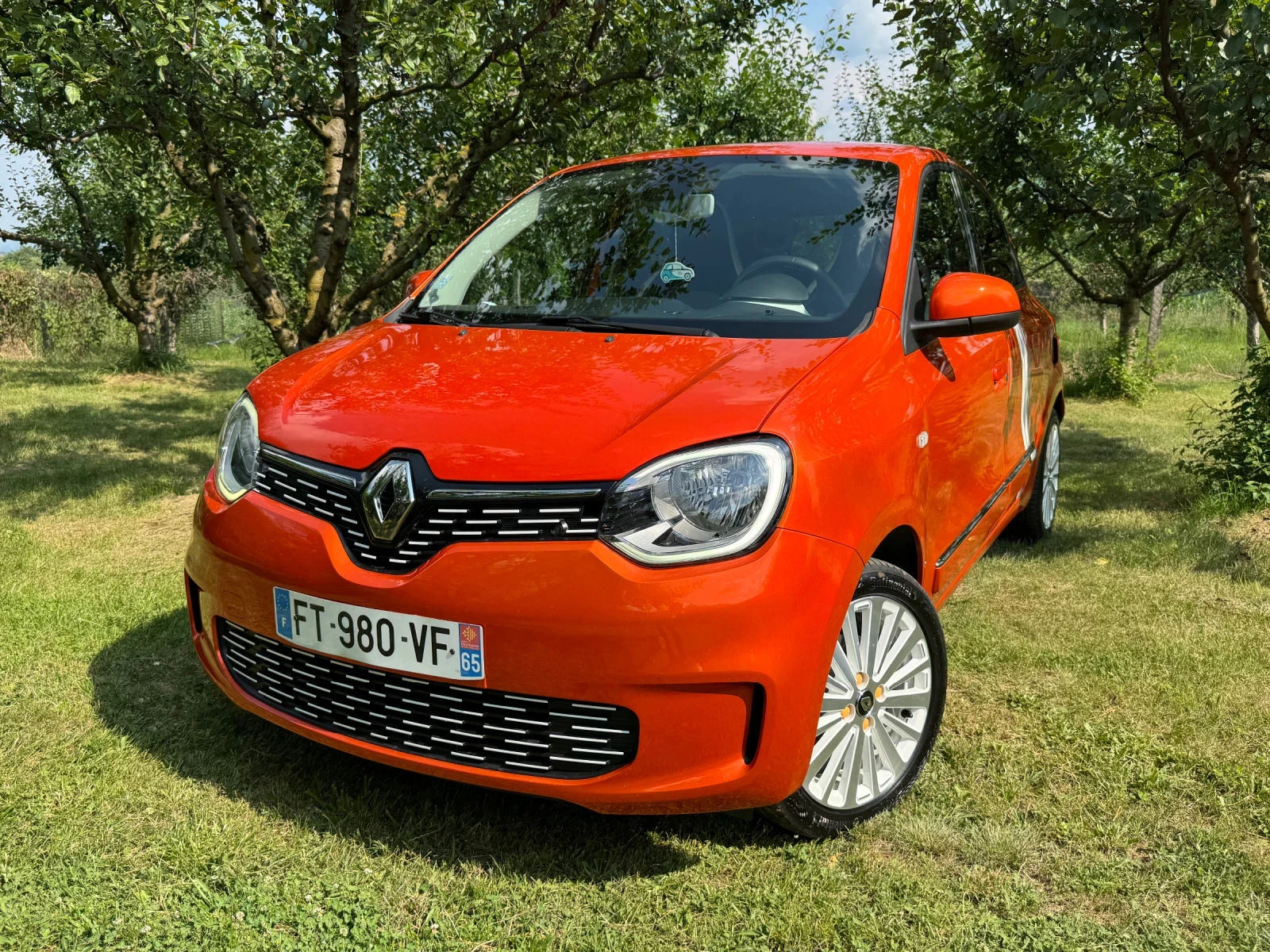 Renault Twingo Renault Twingo ZE Vibes, снимка 2 - Автомобили и джипове - 55151087