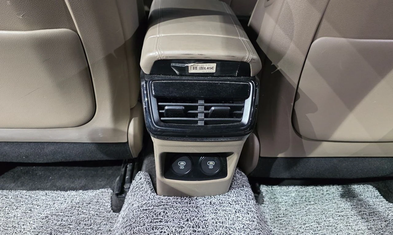 Kia K8 2.5* NOBLESSE* ПОДГРЕВ* ОБДУХВАНЕ* LANE* ASSIST* 3, снимка 15 - Автомобили и джипове - 55385857