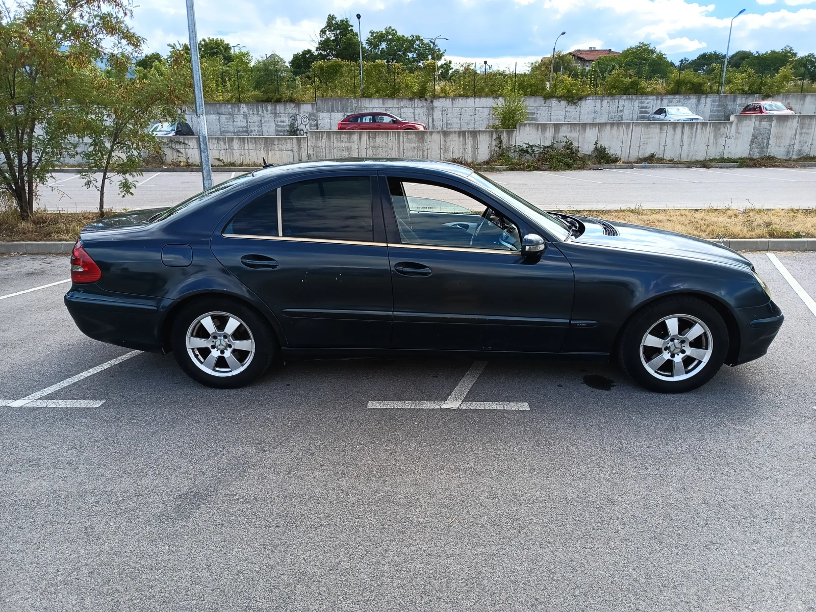 Mercedes-Benz E 220 220cdi, снимка 3 - Автомобили и джипове - 55415981