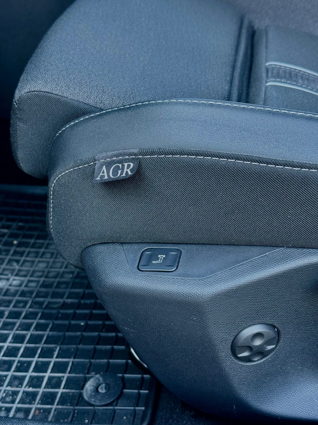 Opel Astra GS 1.6T PHEV MatrixLED/360 /HUD/AGR/7.4kW/Гаражен, снимка 13 - Автомобили и джипове - 55554770