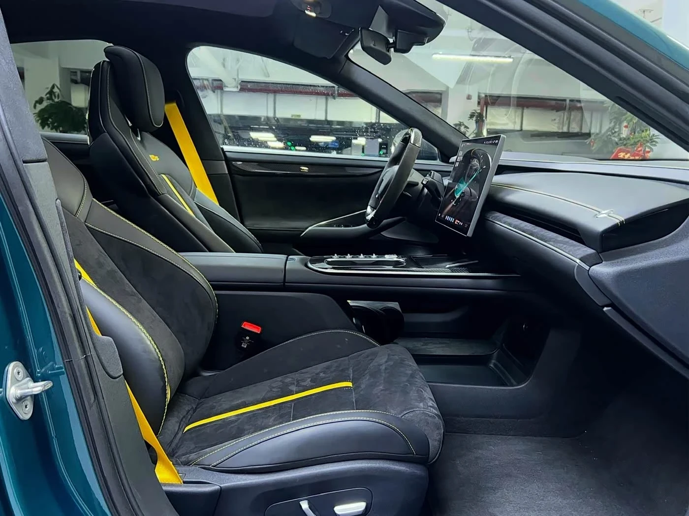 Xiaomi SU7 Ultra import.autoprime.bg, снимка 10 - Автомобили и джипове - 55700328