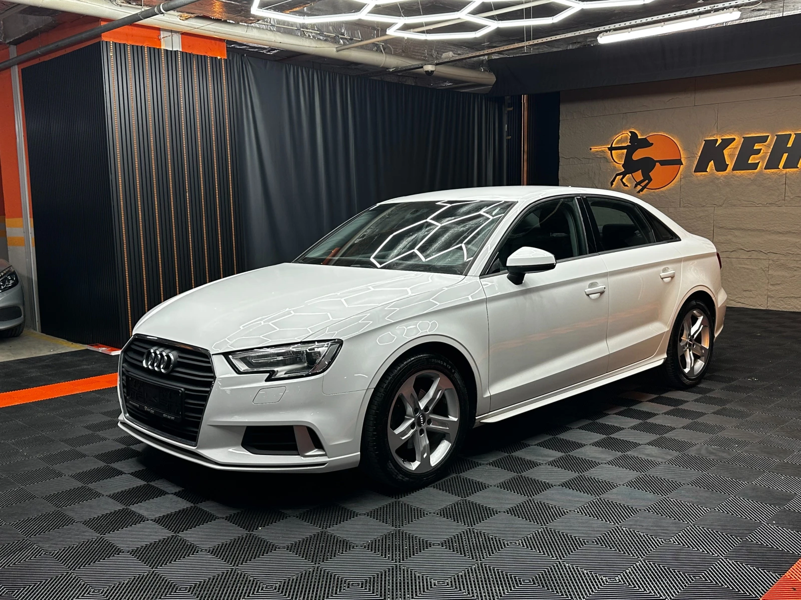 Audi A3 2.0d 150 к.с./ГАРАНЦИЯ, снимка 3 - Автомобили и джипове - 55896774