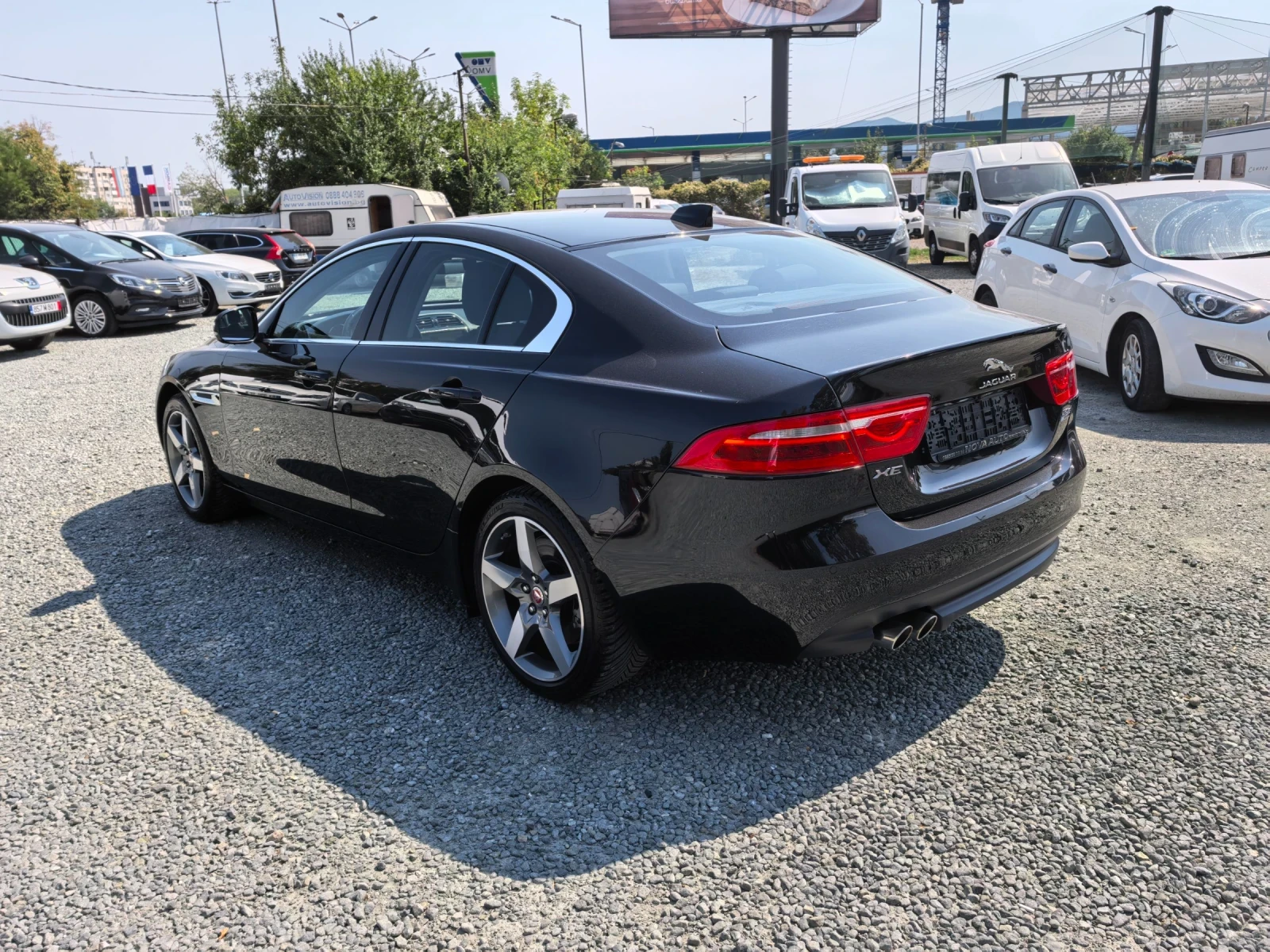 Jaguar XE 20d 4x4 Facelift 180к.с, снимка 6 - Автомобили и джипове - 56019599