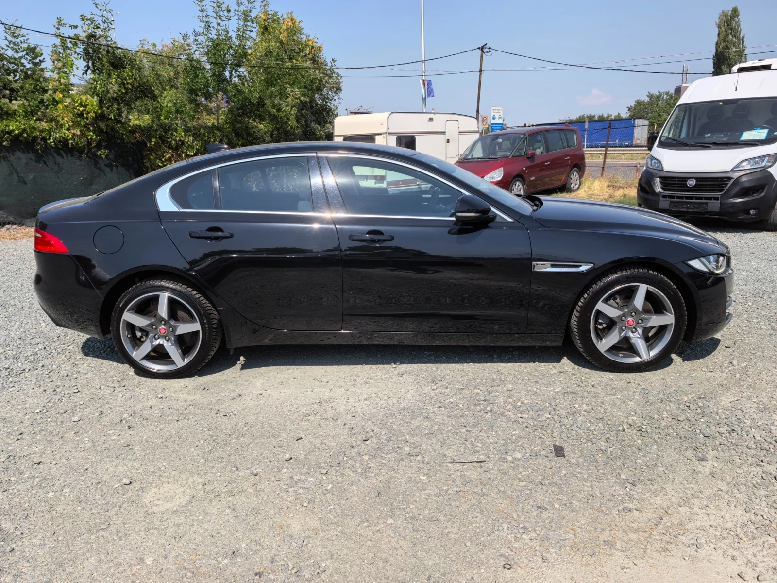 Jaguar XE 20d 4x4 Facelift 180к.с, снимка 8 - Автомобили и джипове - 56019599