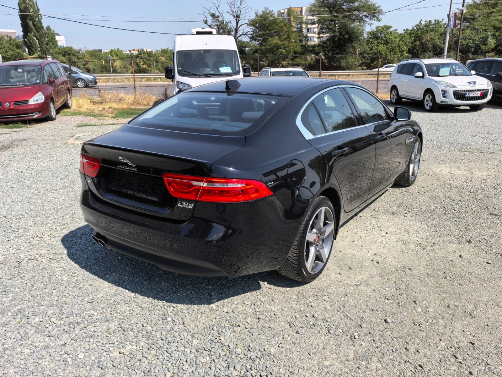 Jaguar XE 20d 4x4 Facelift 180к.с, снимка 5 - Автомобили и джипове - 56019599