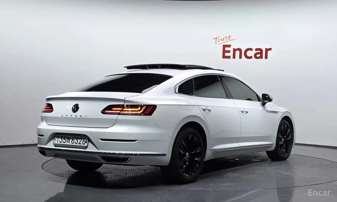 VW Arteon 2.0 TDI Prestige/ХЕДЪП/ПОДГРЕВ/ПАНОРАМА/ПАМЕТ, снимка 2 - Автомобили и джипове - 56134323