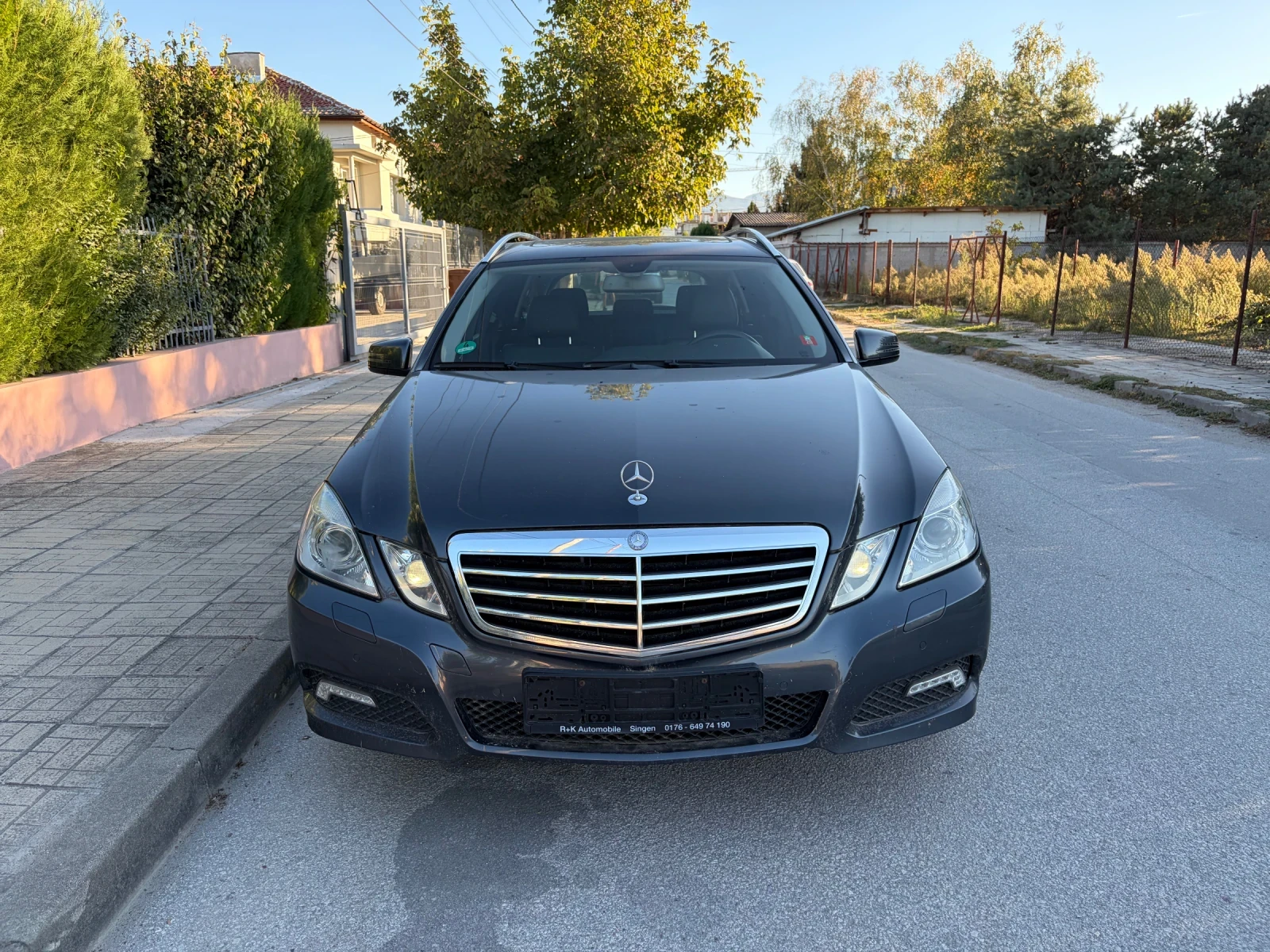 Mercedes-Benz E 200 Avantgarde!, снимка 2 - Автомобили и джипове - 56404173