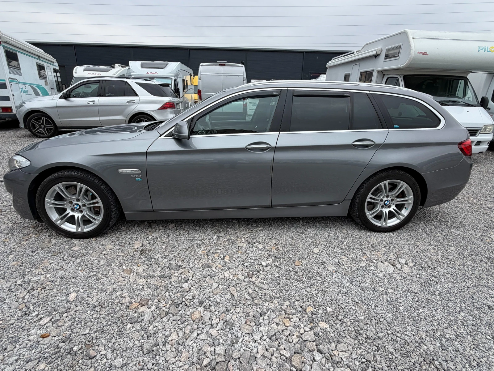 BMW 530, снимка 2 - Автомобили и джипове - 56559594